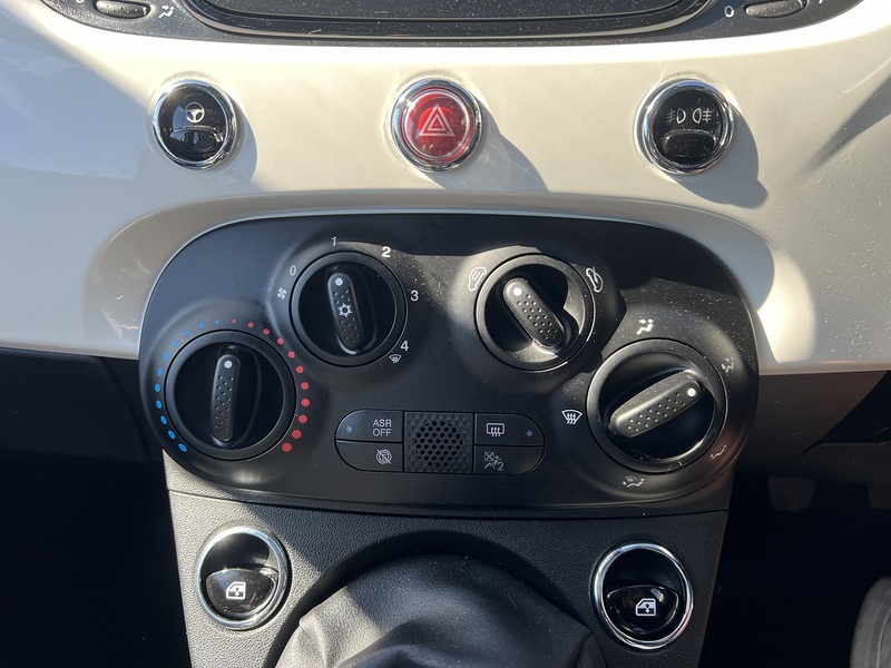 Fiat 500 1.0 MHEV Dolcevita Hatchback 3dr Petrol Manual Euro 6 (s/s) (70 bhp) - U1651480
