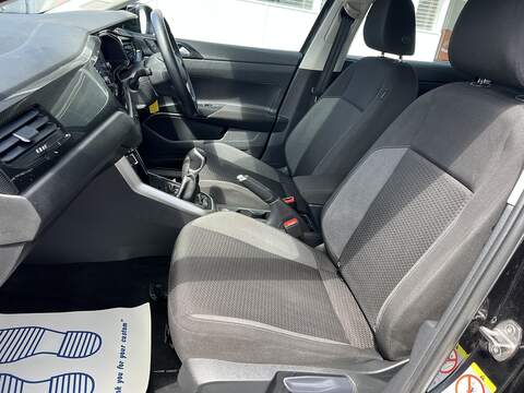 Volkswagen Taigo 1.0 TSI Life SUV 5dr Petrol Manual Euro 6 (s/s) (110 ps) - U1651490