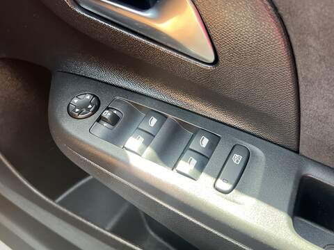 Vauxhall Corsa 1.2 Turbo Ultimate Auto Euro 6 (s/s) 5dr - U1651495