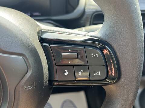 Jeep Avenger 1.2 Longitude SUV 5dr Petrol Manual Euro 6 (s/s) (100 ps) - U1651499