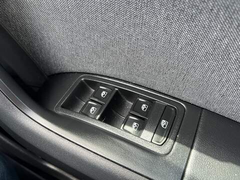 SEAT Ateca 1.0 TSI SE Technology SUV 5dr Petrol Manual Euro 6 (s/s) (110 ps) - U1651513