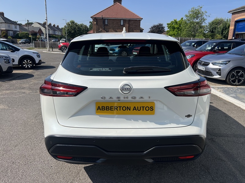 Nissan Qashqai 1.3 DIG-T MHEV Acenta Premium SUV 5dr Petrol Hybrid Manual Euro 6 (s/s) (140 ps) - U1651536