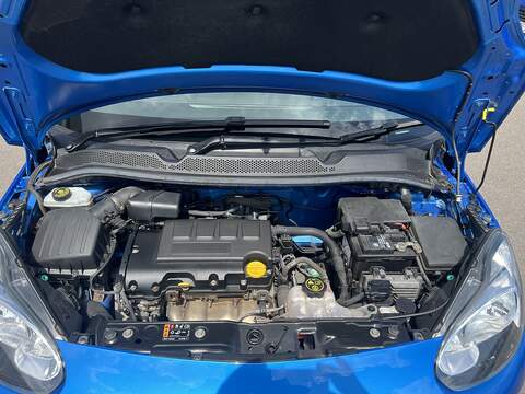 Vauxhall ADAM 1.2i ecoFLEX ENERGISED Hatchback 3dr Petrol Manual Euro 6 (s/s) (70 ps) - U1651537