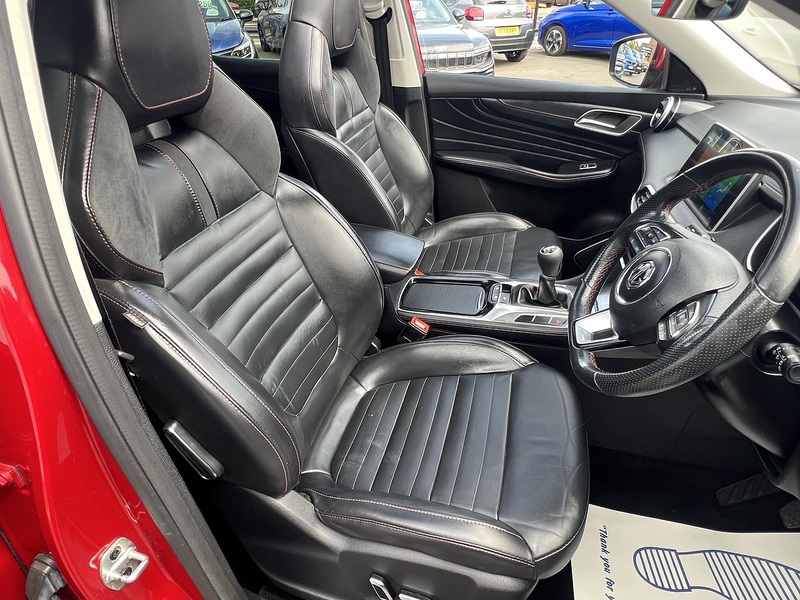 MG MG HS 1.5 T-GDI Exclusive SUV 5dr Petrol Manual Euro 6 (s/s) (162 ps) - U1651538