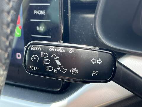 Skoda Kamiq 1.5 TSI ACT SE Drive SUV 5dr Petrol DSG Euro 6 (s/s) (150 ps) - U1651542