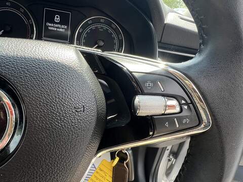 Skoda Kamiq 1.5 TSI ACT SE Drive SUV 5dr Petrol DSG Euro 6 (s/s) (150 ps) - U1651542