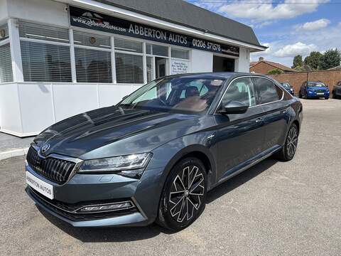 Skoda Superb 1.4 TSI iV 13kWh Laurin & Klement Hatchback 5dr Petrol Plug-in Hybrid DSG Euro 6 (s/s) (218 ps) - U1651555