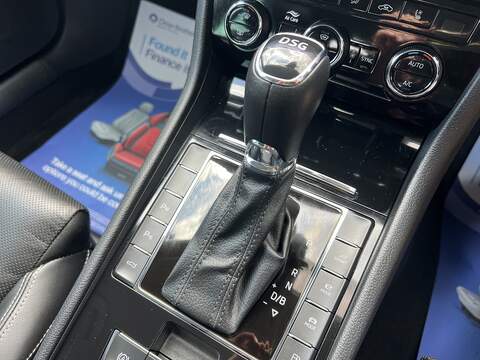 Skoda Superb 1.4 TSI iV 13kWh Laurin & Klement Hatchback 5dr Petrol Plug-in Hybrid DSG Euro 6 (s/s) (218 ps) - U1651555
