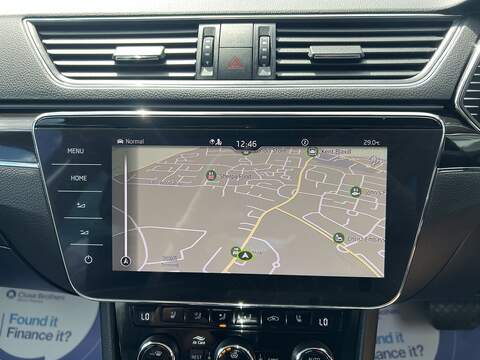 Skoda Superb 1.4 TSI iV 13kWh Laurin & Klement Hatchback 5dr Petrol Plug-in Hybrid DSG Euro 6 (s/s) (218 ps) - U1651555