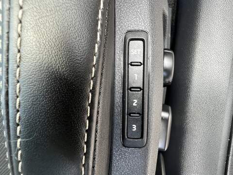 Skoda Superb 1.4 TSI iV 13kWh Laurin & Klement Hatchback 5dr Petrol Plug-in Hybrid DSG Euro 6 (s/s) (218 ps) - U1651555