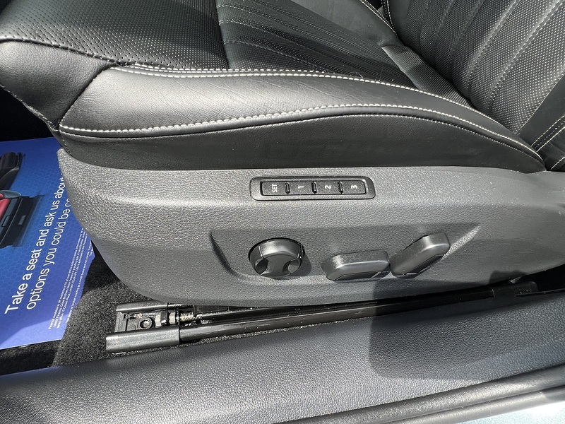 Skoda Superb 1.4 TSI iV 13kWh Laurin & Klement Hatchback 5dr Petrol Plug-in Hybrid DSG Euro 6 (s/s) (218 ps) - U1651555