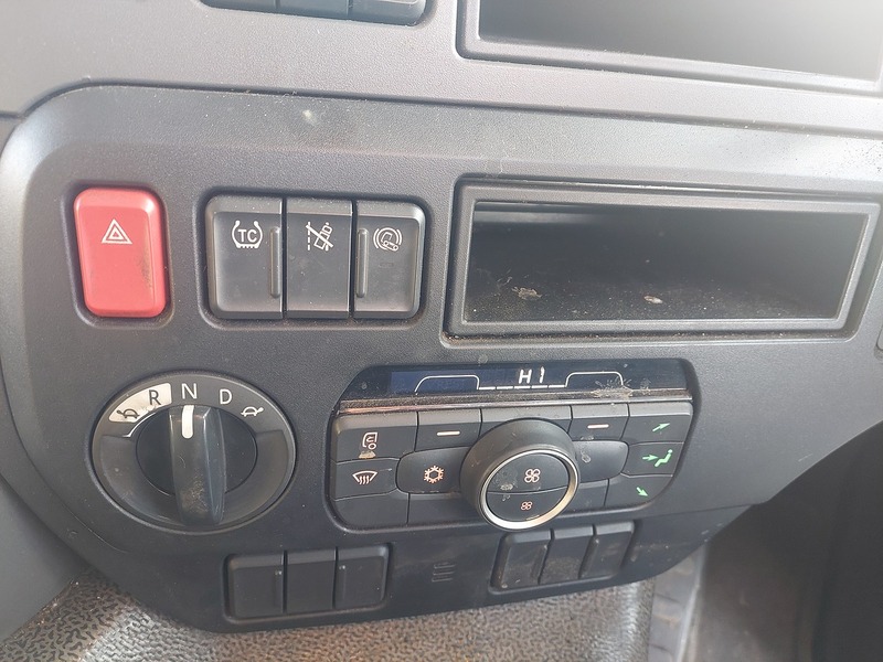 Daf Trucks CF230 Steel Carrier - U1628