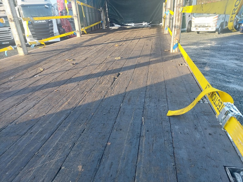 Daf Trucks CF230 Steel Carrier - U1628