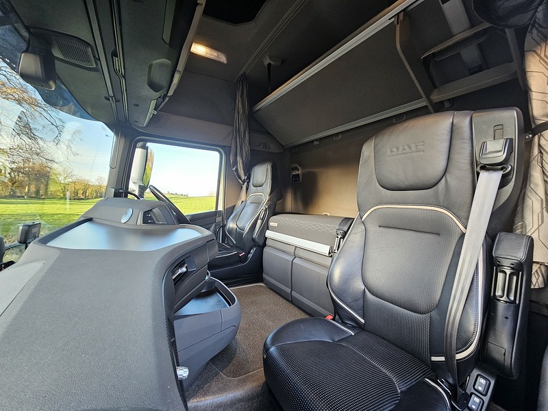 DAF XF 480 4X2 0.0 Tractor Unit 4x2 Automatic Diesel - U1650