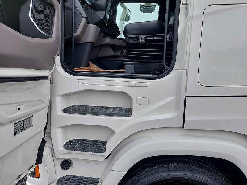 Scania S Series S500 A 4X2 LHD 12.7 Tractor Unit 4x2 Automatic Diesel - U1670