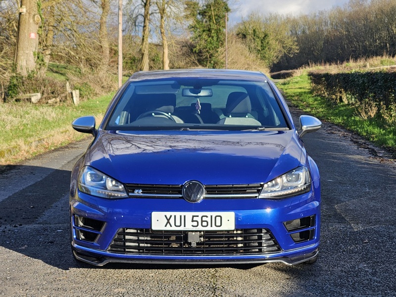 Volkswagen Golf TSI BlueMotion Tech R - U1710
