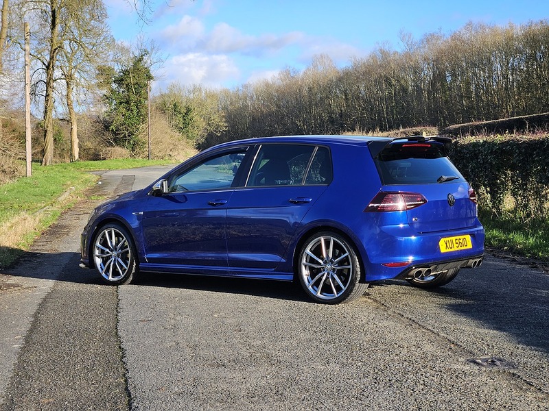 Volkswagen Golf TSI BlueMotion Tech R - U1710