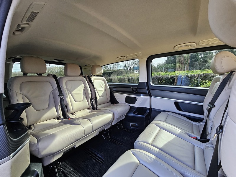 Mercedes-Benz V Class 2.2 V220d AMG Line MPV 5dr Diesel G-Tronic+ Euro 6 (s/s) 8 Seat XLWB (163 ps) - U1716