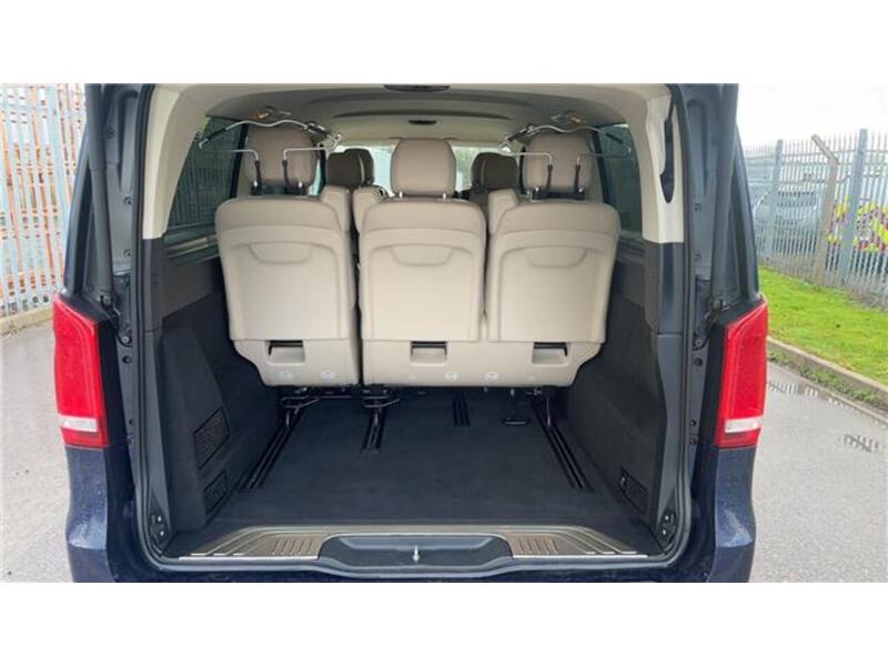 Mercedes-Benz V Class V220d AMG Line - U1716