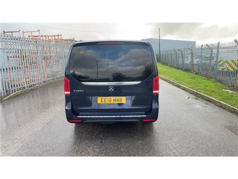 Mercedes-Benz V Class V220d AMG Line - U1716