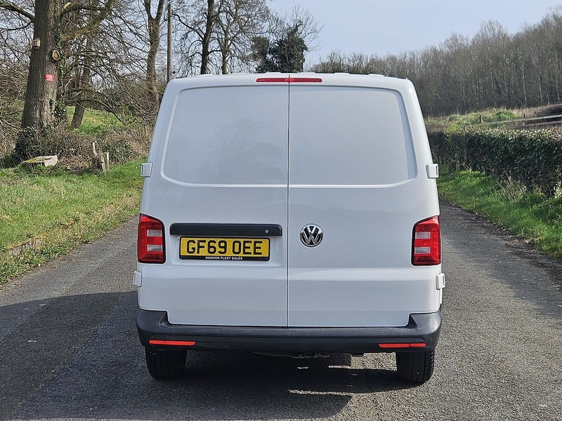 Volkswagen Transporter 2.0 TDI T28 Startline Panel Van 5dr Diesel Manual FWD SWB Euro 6 (s/s) (102 ps) - U1717