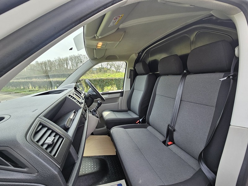 Volkswagen Transporter 2.0 TDI T28 Startline Panel Van 5dr Diesel Manual FWD SWB Euro 6 (s/s) (102 ps) - U1717