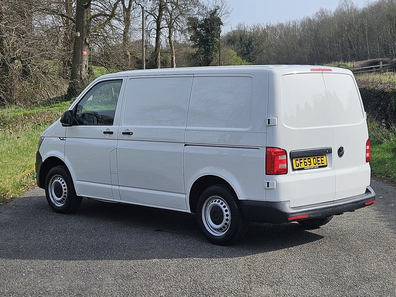 Volkswagen Transporter 2.0 TDI T28 Startline Panel Van 5dr Diesel Manual FWD SWB Euro 6 (s/s) (102 ps) - U1717