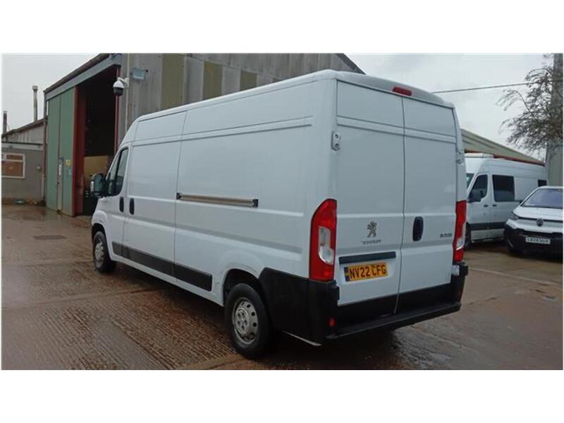 Peugeot Boxer BlueHDi 335 S - U1718