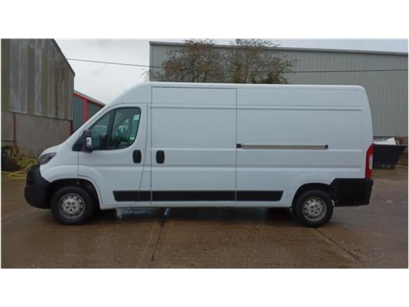 Peugeot Boxer BlueHDi 335 S - U1718