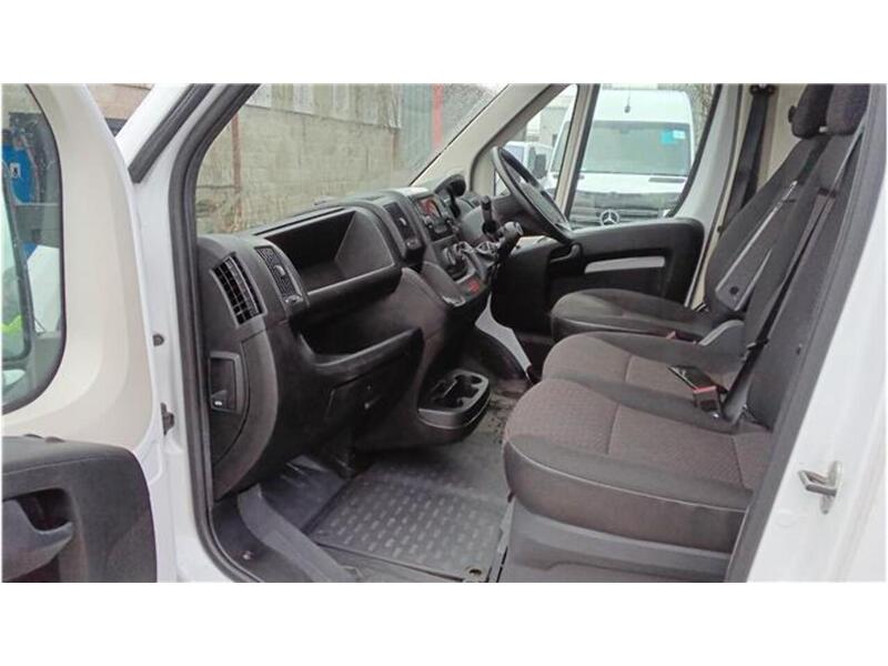 Peugeot Boxer BlueHDi 335 S - U1718