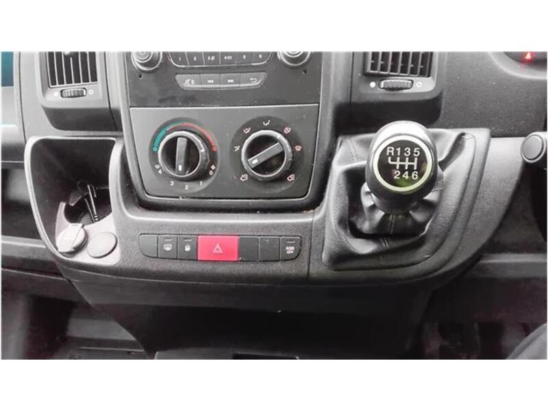 Peugeot Boxer BlueHDi 335 S - U1718