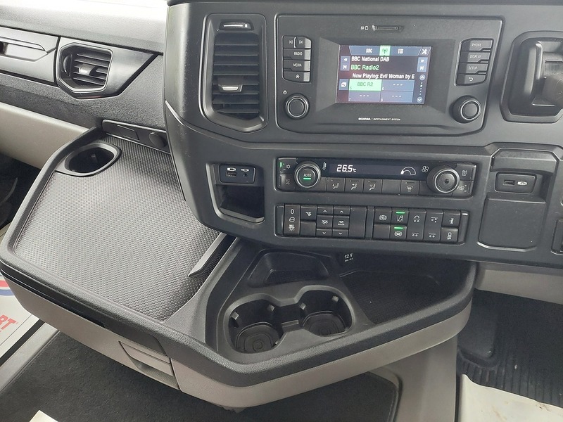 Scania R Series R450 A 6X2 - U1720