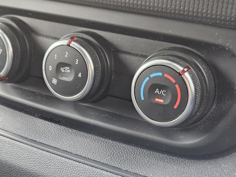 Renault Trafic 2.0 dCi Blue SL28 Business+ Panel Van 5dr Diesel Manual L1 H1 Euro 6 (s/s) (130 ps) - U1733