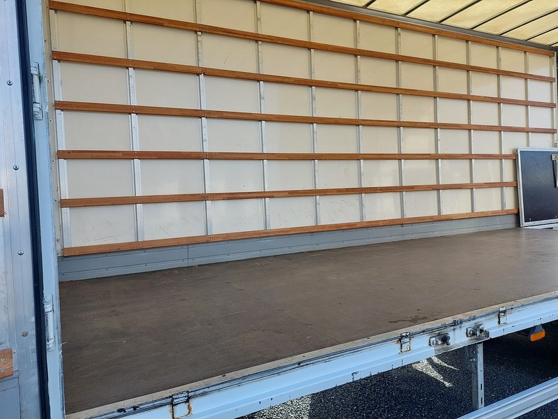 DAF 220 LF 220 2DR AUTO 0 - U1743