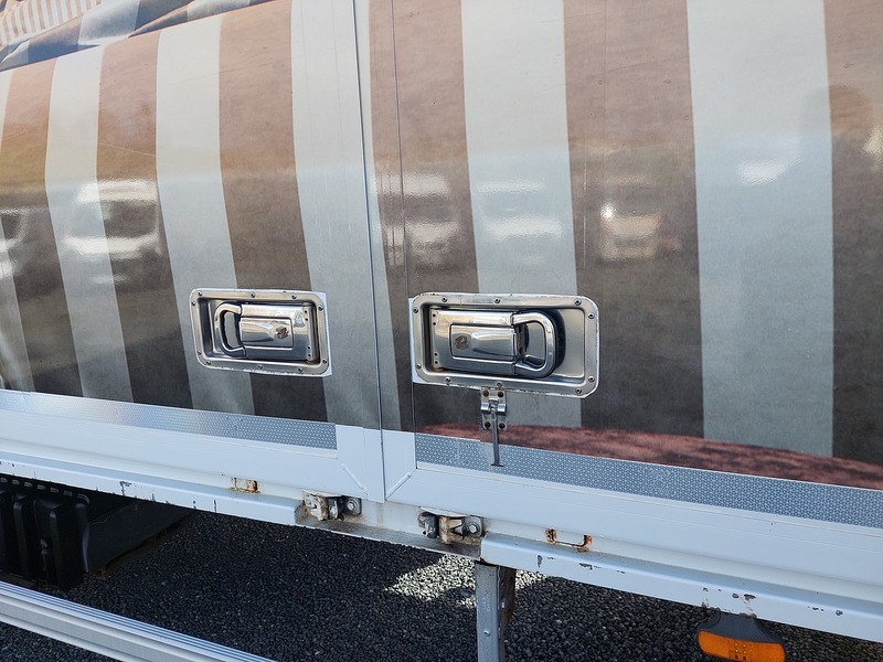 DAF 220 LF 220 2DR AUTO 0 - U1743