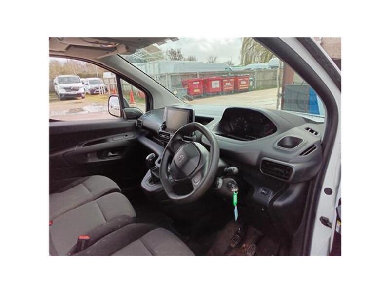 Peugeot Partner 1.6 BlueHDi 1000 Professional Standard Panel Van 5dr Diesel Manual SWB Euro 6 (s/s) (100 bhp) - U1758