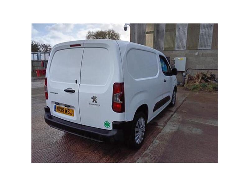 Peugeot Partner 1.6 BlueHDi 1000 Professional Standard Panel Van 5dr Diesel Manual SWB Euro 6 (s/s) (100 bhp) - U1758