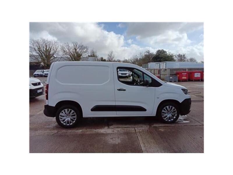 Peugeot Partner 1.6 BlueHDi 1000 Professional Standard Panel Van 5dr Diesel Manual SWB Euro 6 (s/s) (100 bhp) - U1758