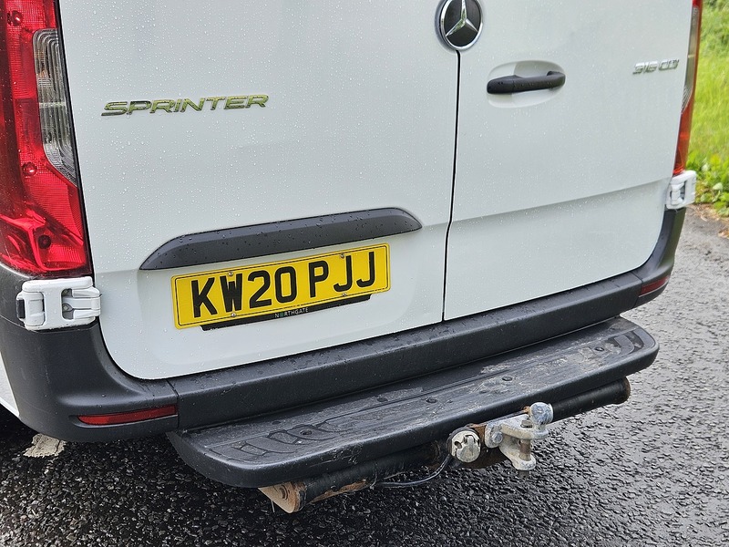 Mercedes-Benz Sprinter 2.1 316 CDI Panel Van 5dr Diesel Manual RWD L2 H2 Euro 6 (163 ps) - U1762