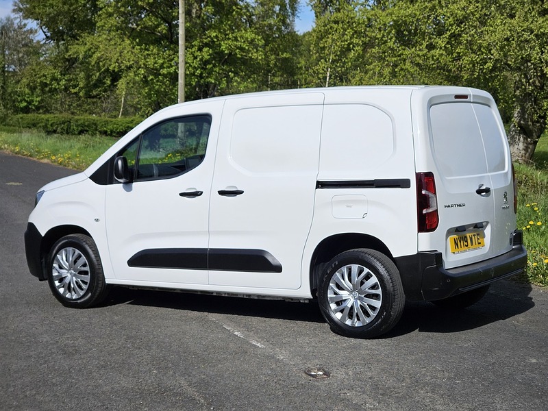 Peugeot Partner 1.5 BlueHDi 1000 Professional Standard Panel Van 5dr Diesel Manual SWB Euro 6 (100 bhp) - U1765