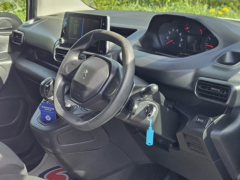 Peugeot Partner 1.5 BlueHDi 1000 Professional Standard Panel Van 5dr Diesel Manual SWB Euro 6 (100 bhp) - U1765