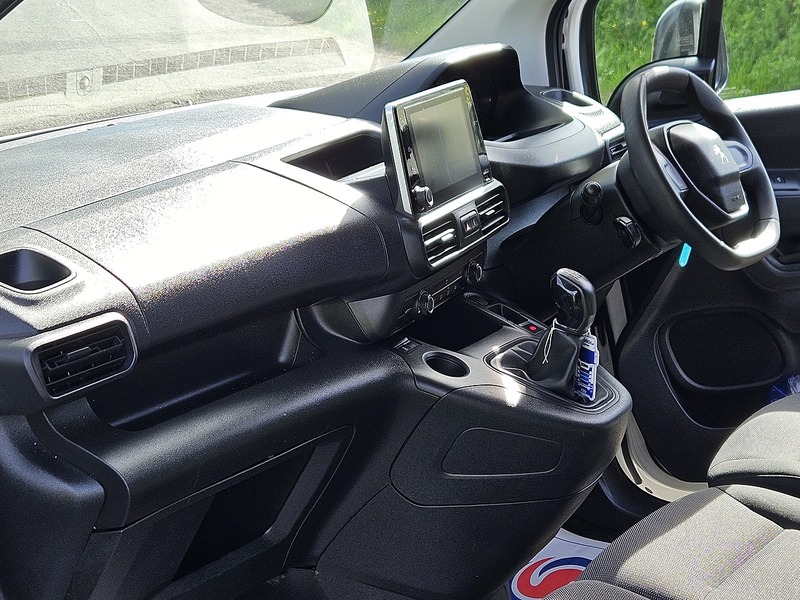 Peugeot Partner 1.5 BlueHDi 1000 Professional Standard Panel Van 5dr Diesel Manual SWB Euro 6 (100 bhp) - U1765