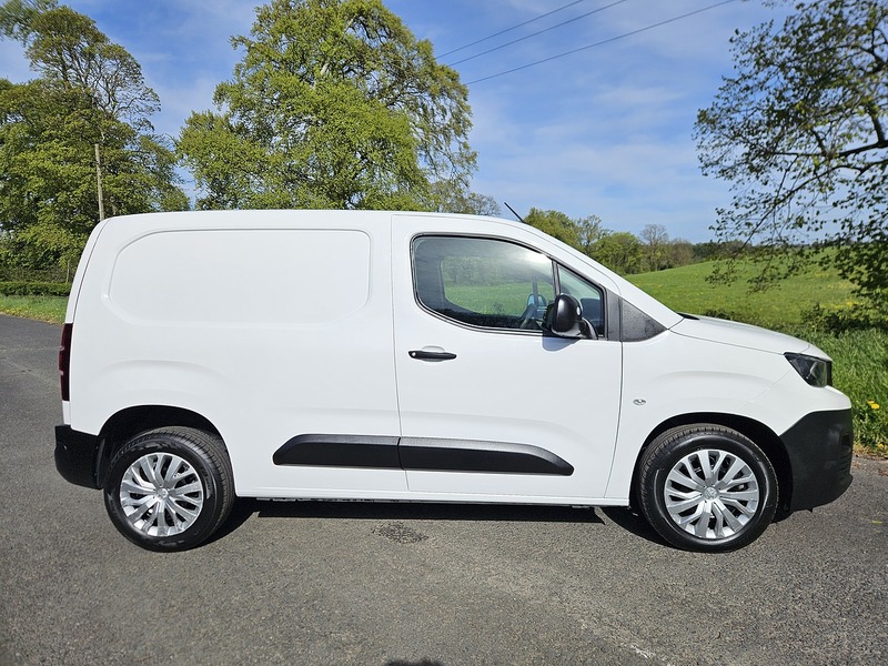 Peugeot Partner 1.5 BlueHDi 1000 Professional Standard Panel Van 5dr Diesel Manual SWB Euro 6 (100 bhp) - U1765