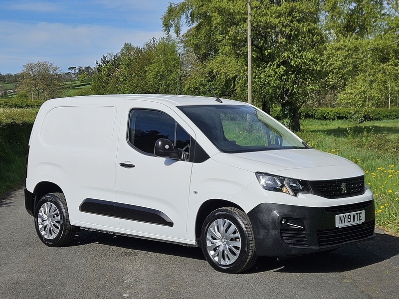 Peugeot Partner 1.5 BlueHDi 1000 Professional Standard Panel Van 5dr Diesel Manual SWB Euro 6 (100 bhp) - U1765