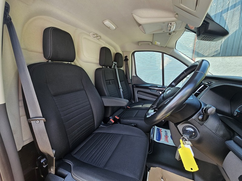 Ford Transit Custom 2.0 300 EcoBlue Limited Panel Van 5dr Diesel Manual L1 H1 Euro 6 (s/s) (130 ps) - U1797