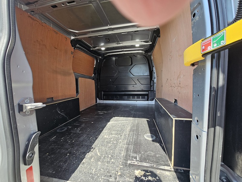 Ford Transit Custom 2.0 300 EcoBlue Limited Panel Van 5dr Diesel Manual L1 H1 Euro 6 (s/s) (130 ps) - U1797