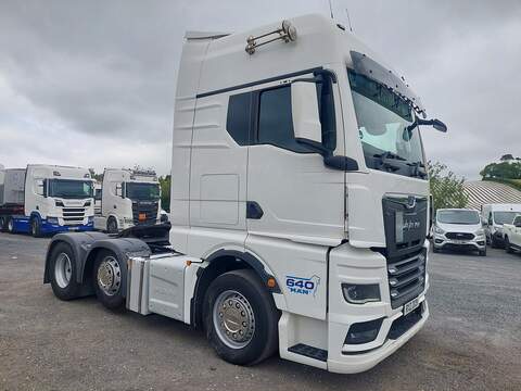 MAN Tgx 26.510 6X2/2 Bls Xl 12.4 Tractor Unit Midlift automatic Diesel