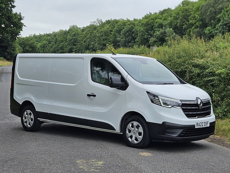 Renault Trafic 2.0 dCi Blue LL30 Business Panel Van 5dr Diesel Manual L2 H1 Euro 6 (s/s) (130 ps) - U1825