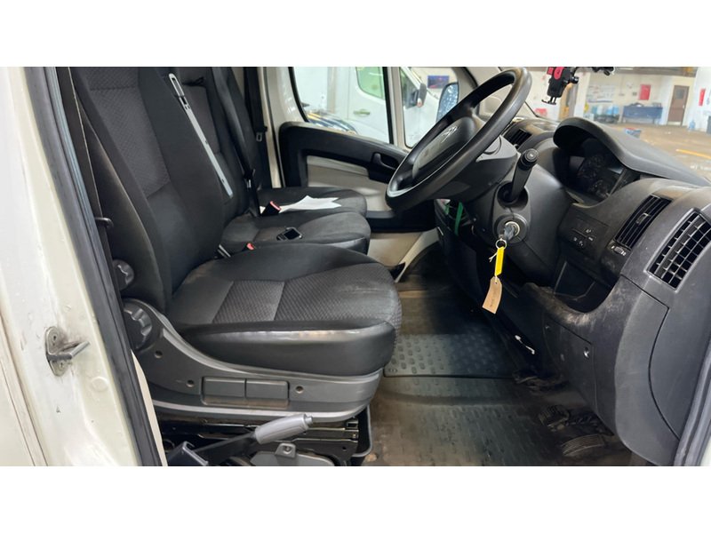 Citroen Relay 2.0 BlueHDi 35 Plus Ready To Run Dropside 2dr Diesel Manual L3 Euro 6 (160 ps) - U1836