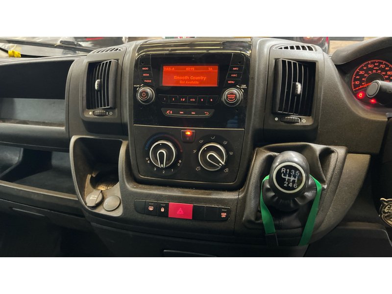 Citroen Relay 2.0 BlueHDi 35 Plus Ready To Run Dropside 2dr Diesel Manual L3 Euro 6 (160 ps) - U1836
